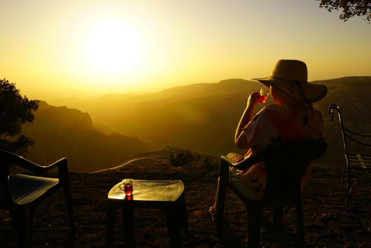 Jabal Dana Hotel - The Highest Hotel In Jordan Extérieur photo