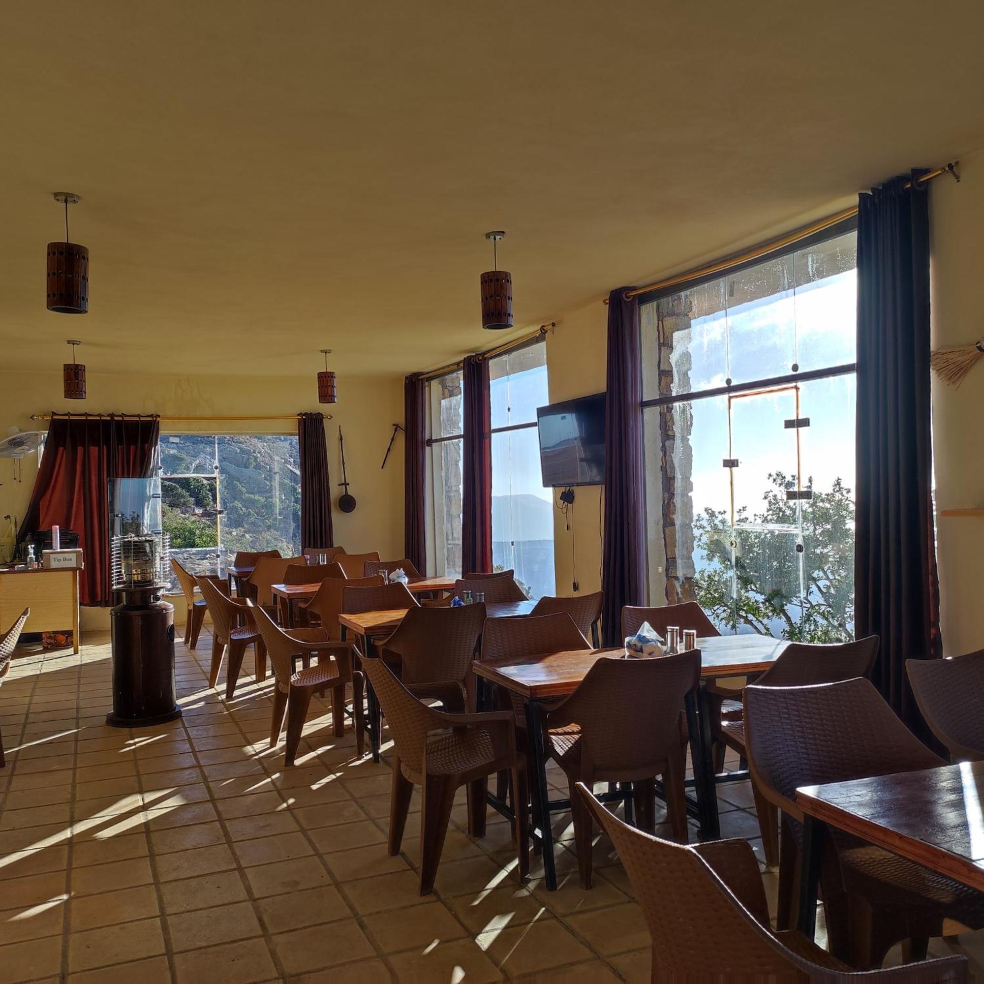 Jabal Dana Hotel - The Highest Hotel In Jordan Extérieur photo